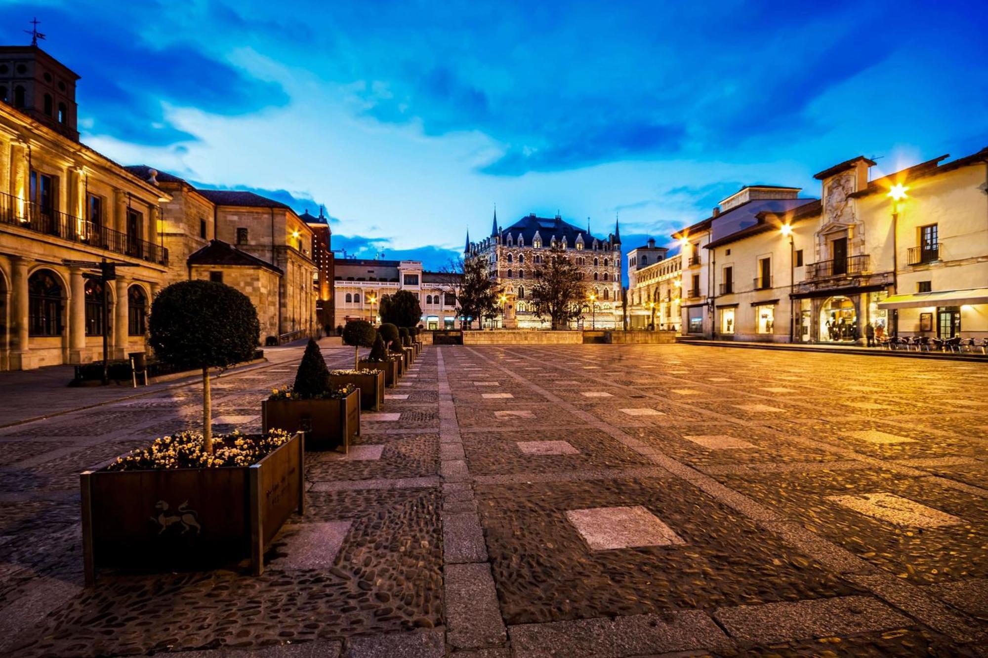 Hotel Zentral León Exterior foto